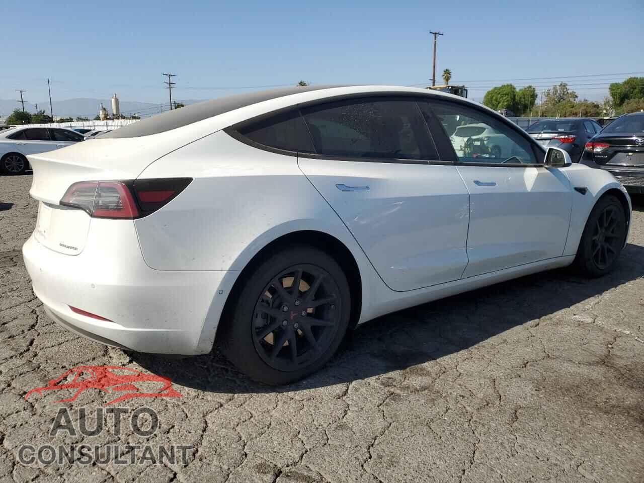 TESLA MODEL 3 2018 - 5YJ3E1EB2JF085313
