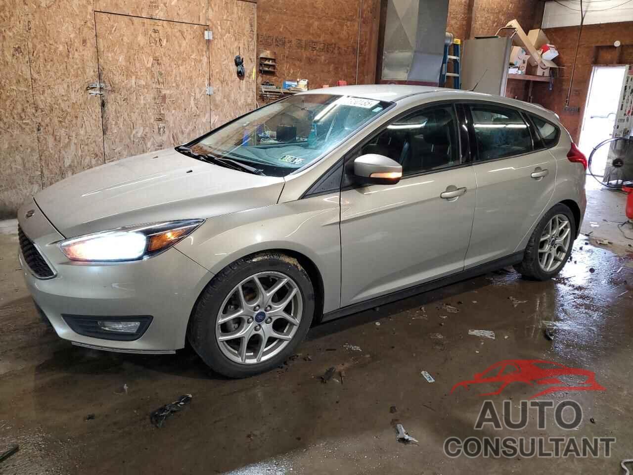 FORD FOCUS 2015 - 1FADP3K2XFL271240