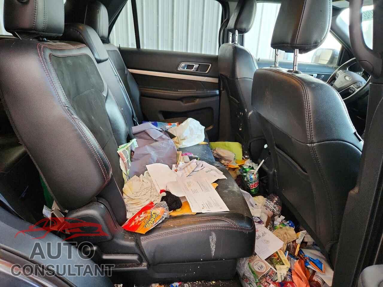 FORD EXPLORER 2018 - 1FM5K7D82JGB30813