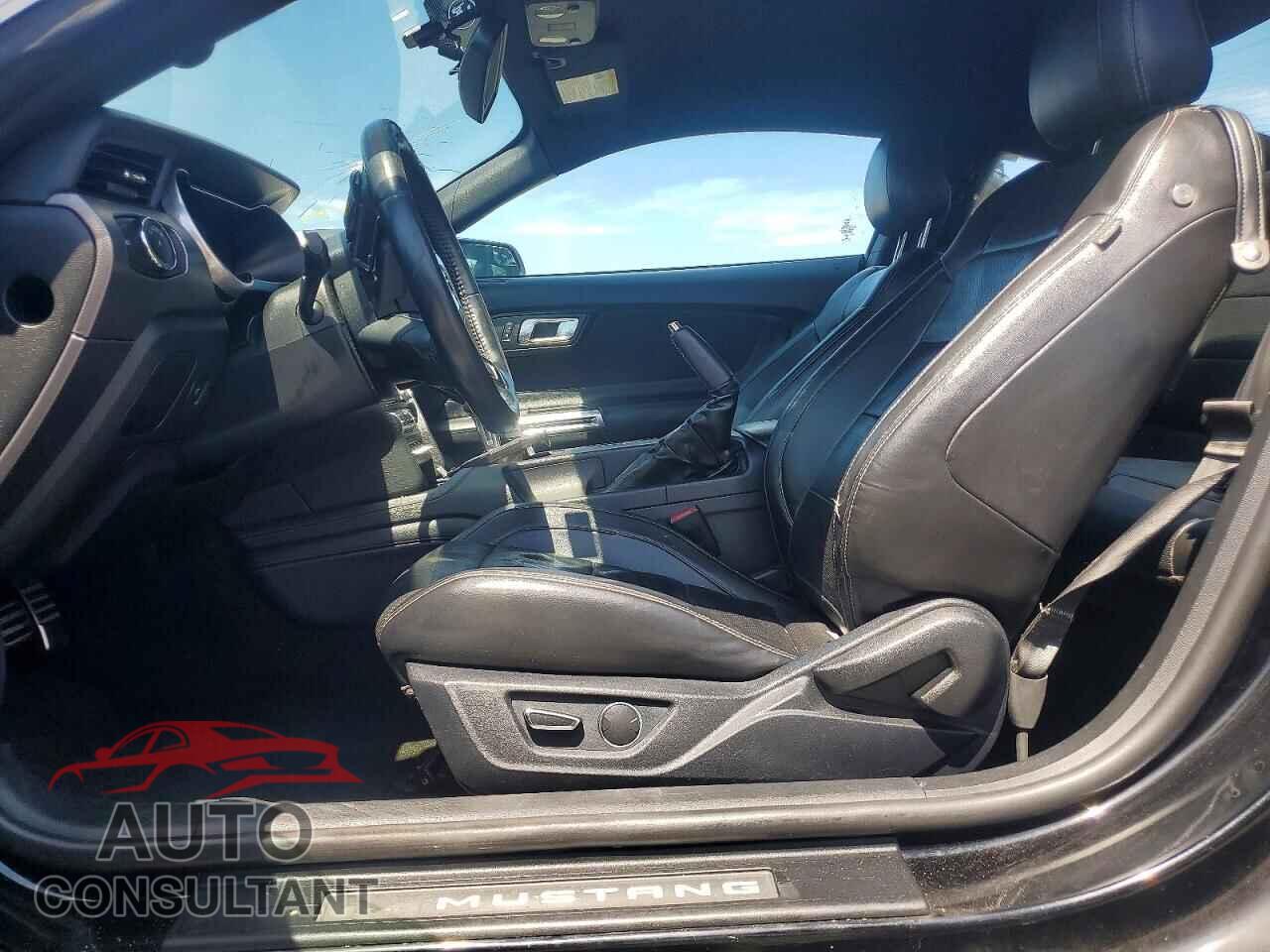 FORD MUSTANG 2018 - 1FA6P8THXJ5167837