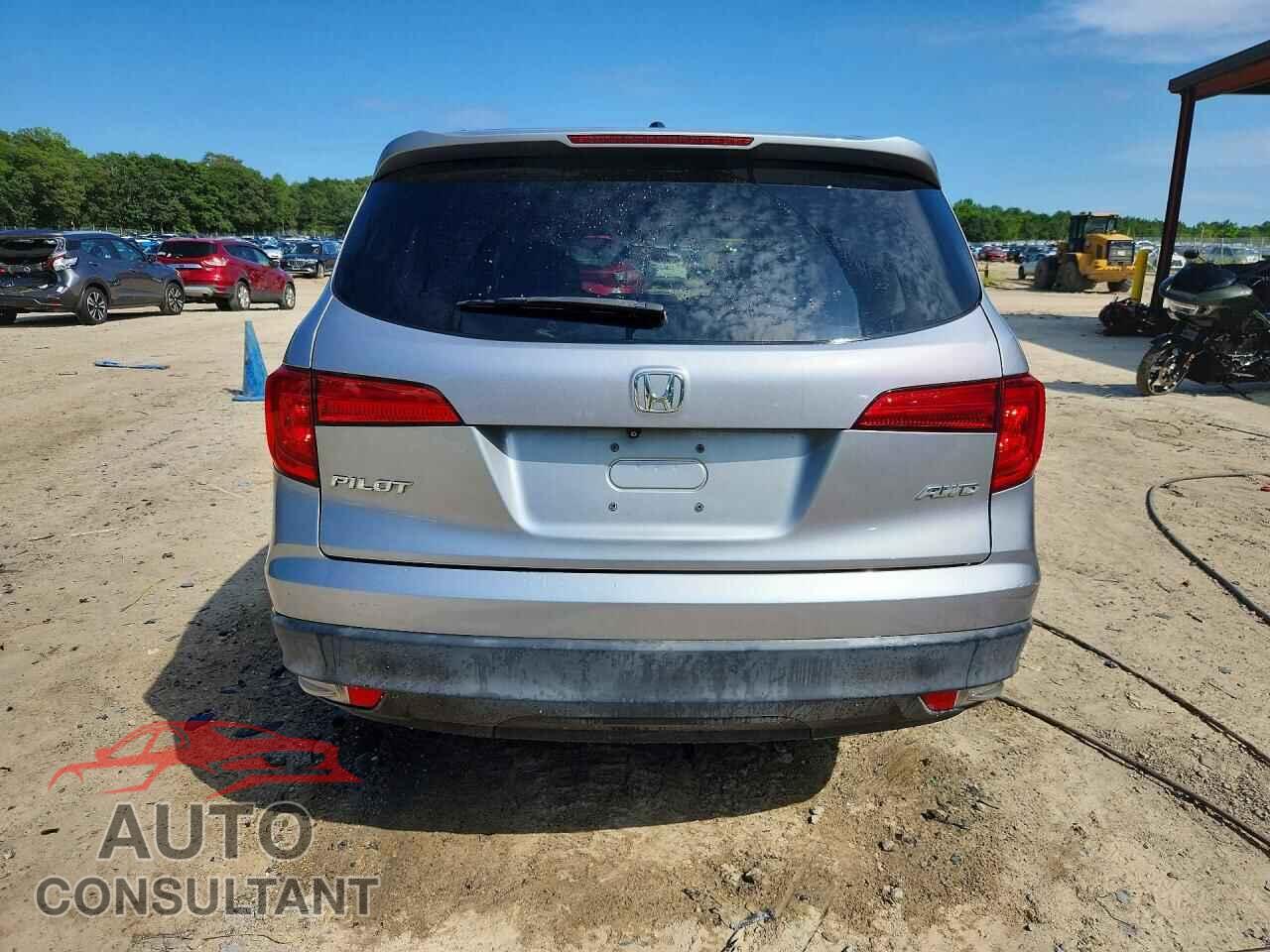 HONDA PILOT 2017 - 5FNYF6H88HB050608