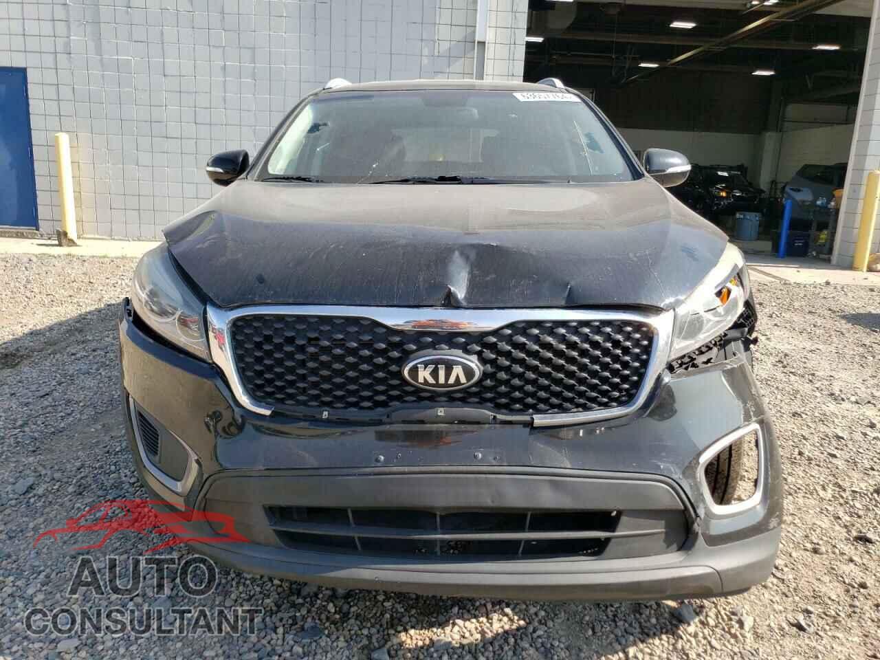 KIA SORENTO 2017 - 5XYPG4A39HG192566