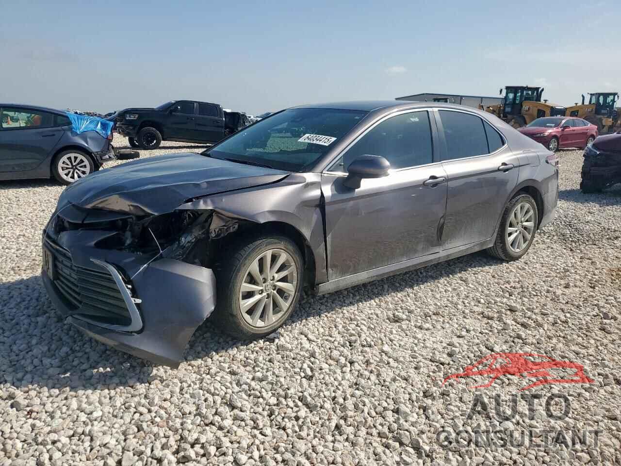 TOYOTA CAMRY 2021 - 4T1C11AK0MU437457