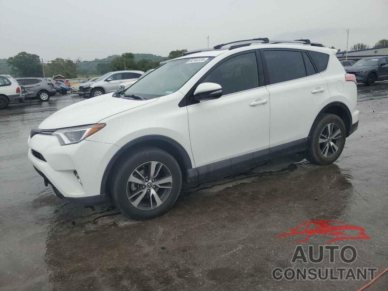 TOYOTA RAV4 2017 - JTMWFREV5HD099436