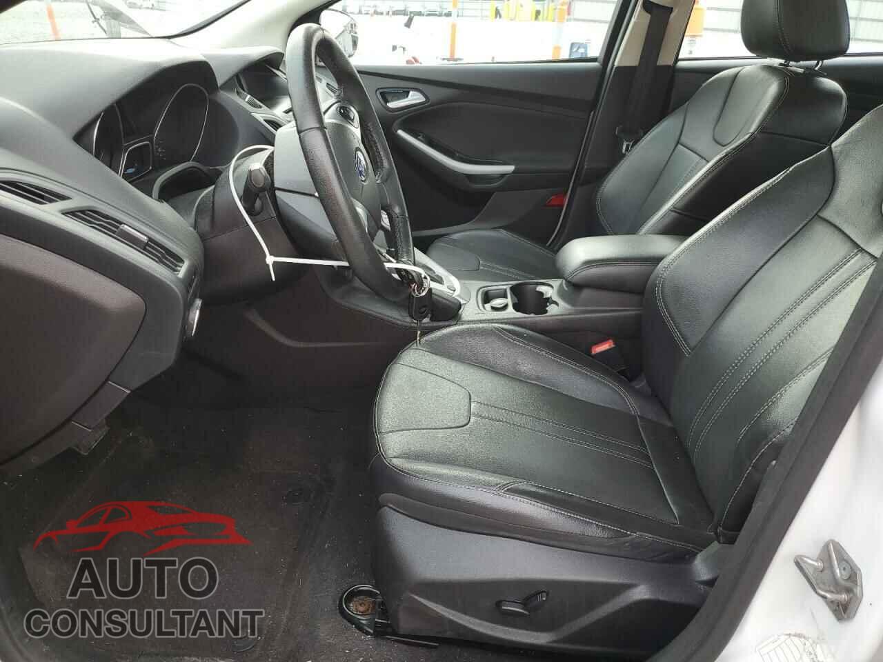 FORD FOCUS 2014 - 1FADP3F24EL314558