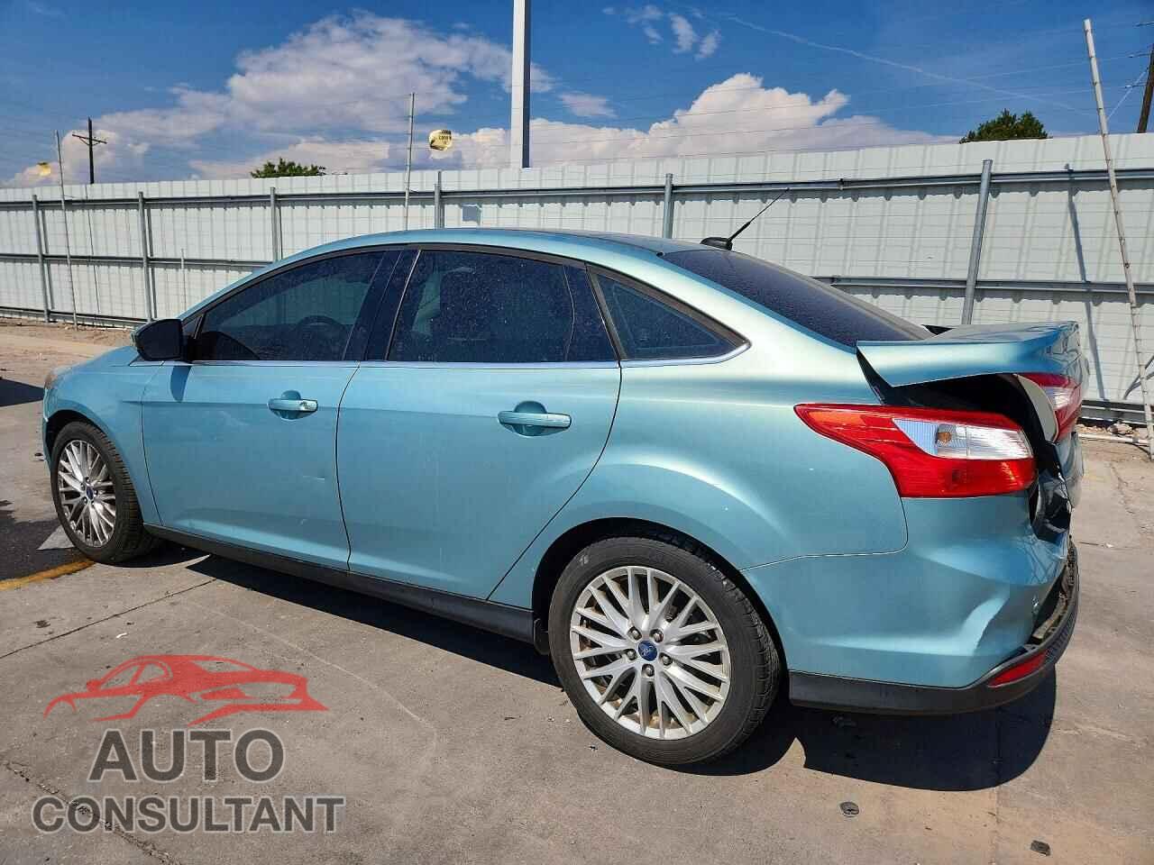 FORD FOCUS 2012 - 1FAHP3H24CL362251