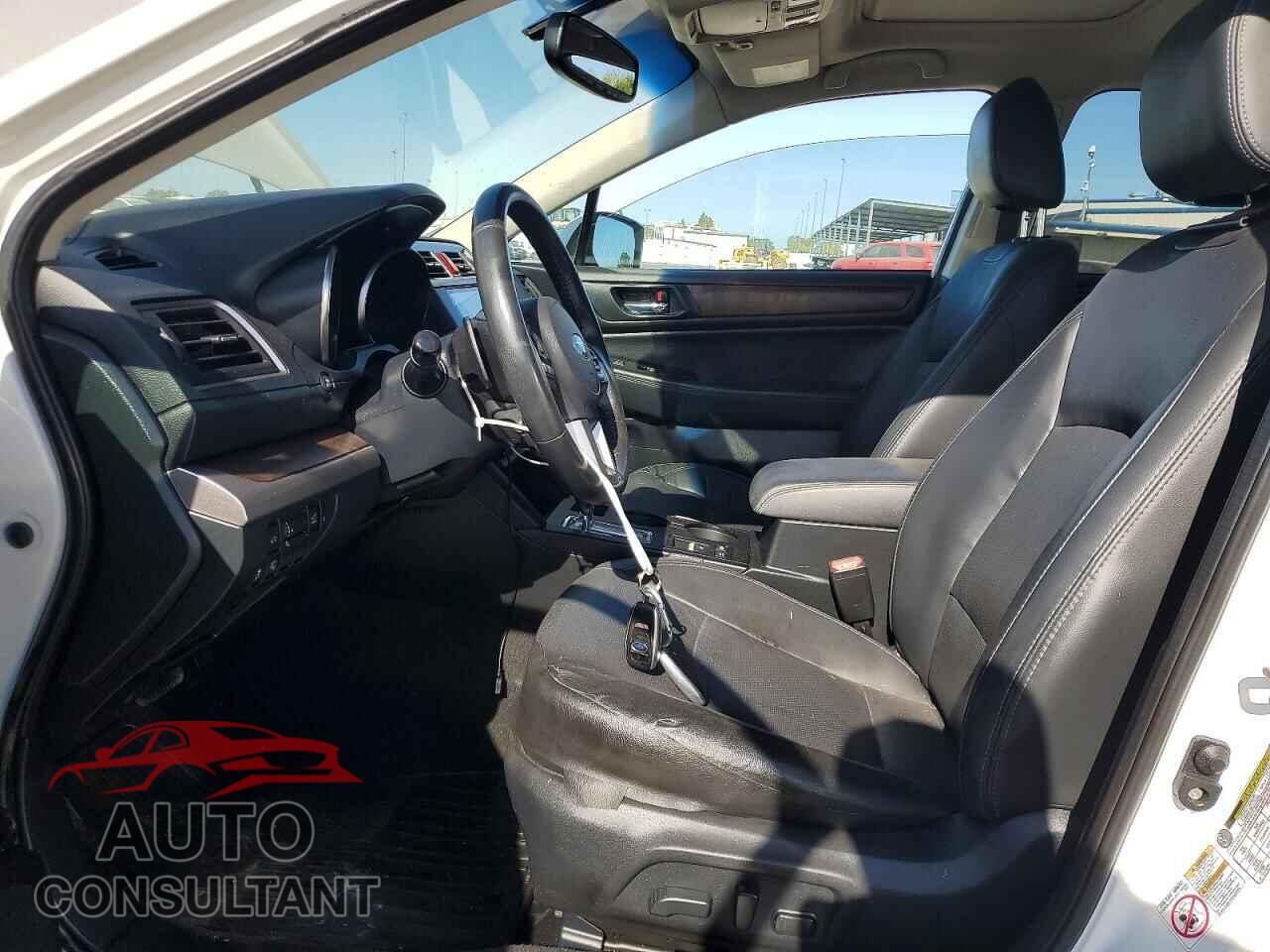 SUBARU OUTBACK 2015 - 4S4BSALC2F3328926