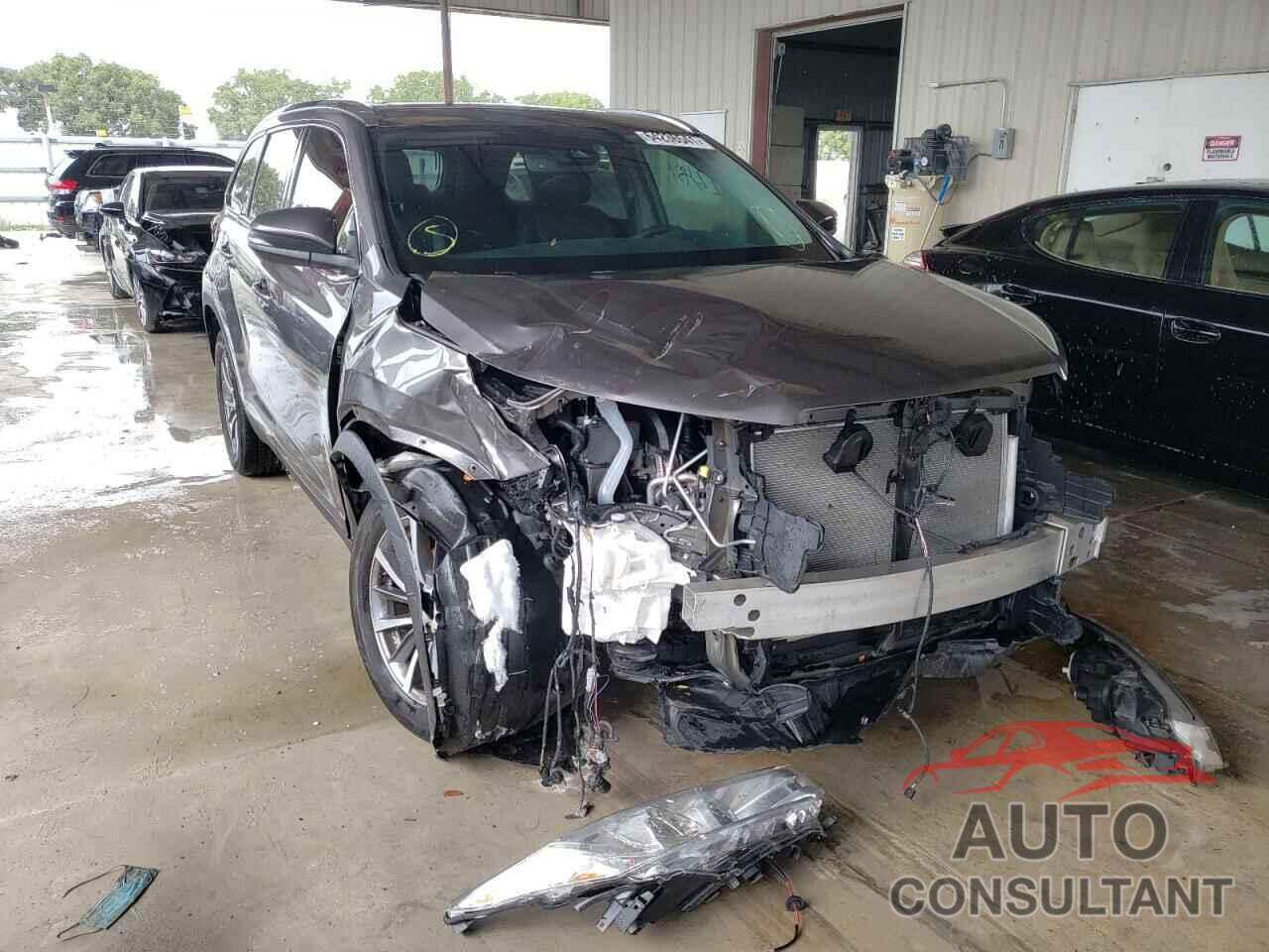 TOYOTA HIGHLANDER 2019 - 5TDKZRFH2KS327211