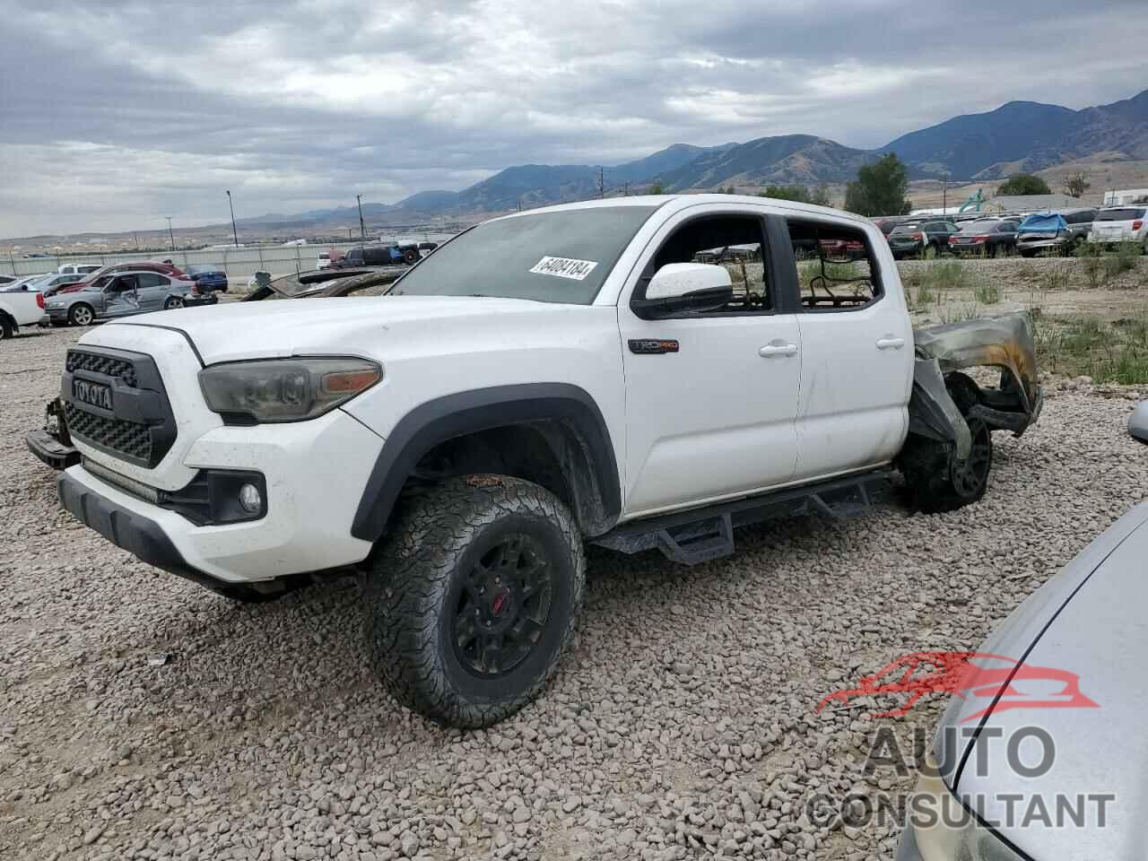 TOYOTA TACOMA 2018 - 3TMCZ5AN9JM122090