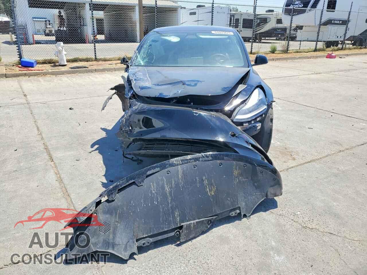 TESLA MODEL 3 2021 - 5YJ3E1EA8MF073906