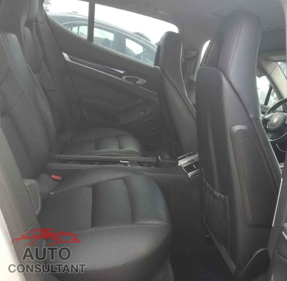 PORSCHE PANAMERA 2012 - WP0AA2A79CL017732