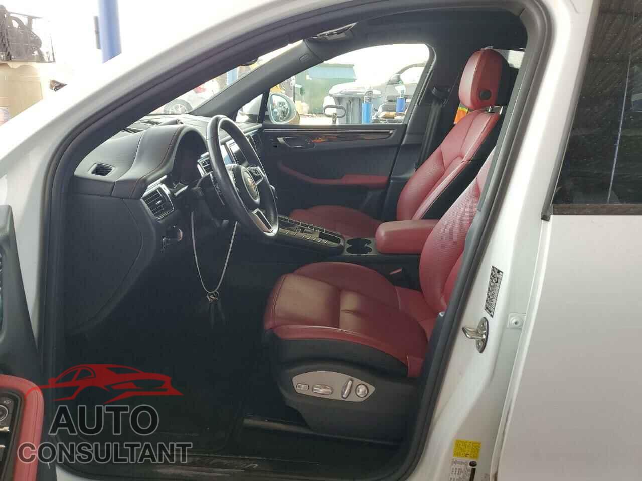 PORSCHE MACAN 2018 - WP1AA2A52JLB14975