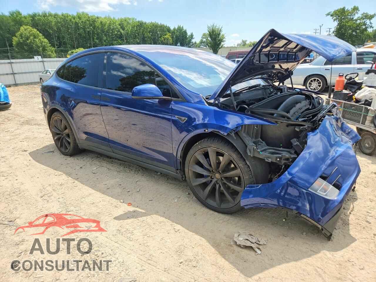 TESLA MODEL X 2016 - 5YJXCBE21GF018143