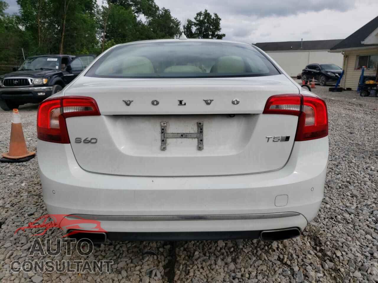 VOLVO S60 2017 - LYV402TK1HB150059