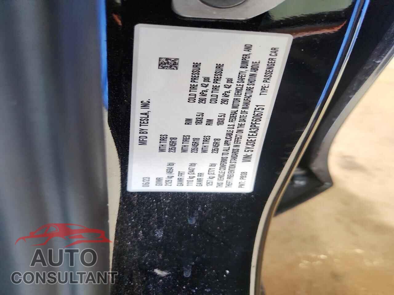 TESLA MODEL 3 2023 - 5YJ3E1EA3PF606751