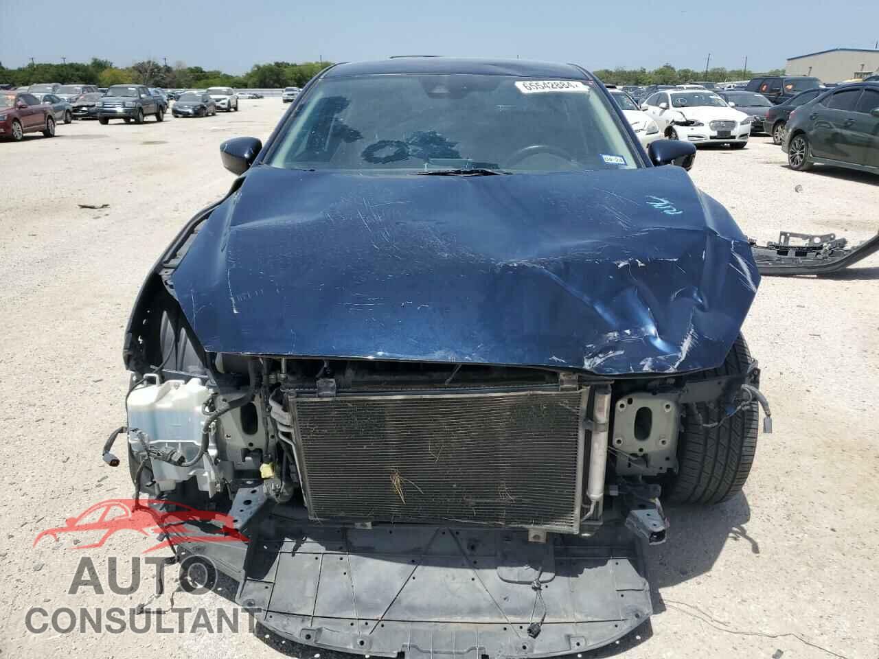 MAZDA 3 2018 - 3MZBN1V36JM218202