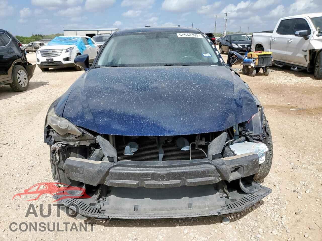 LEXUS IS 2014 - JTHBF1D20E5017897