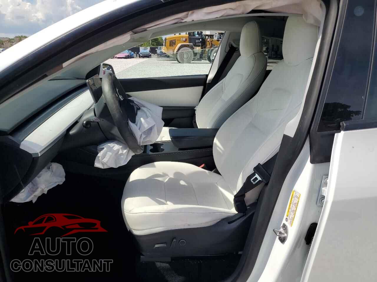 TESLA MODEL Y 2021 - 5YJYGAEE2MF187287