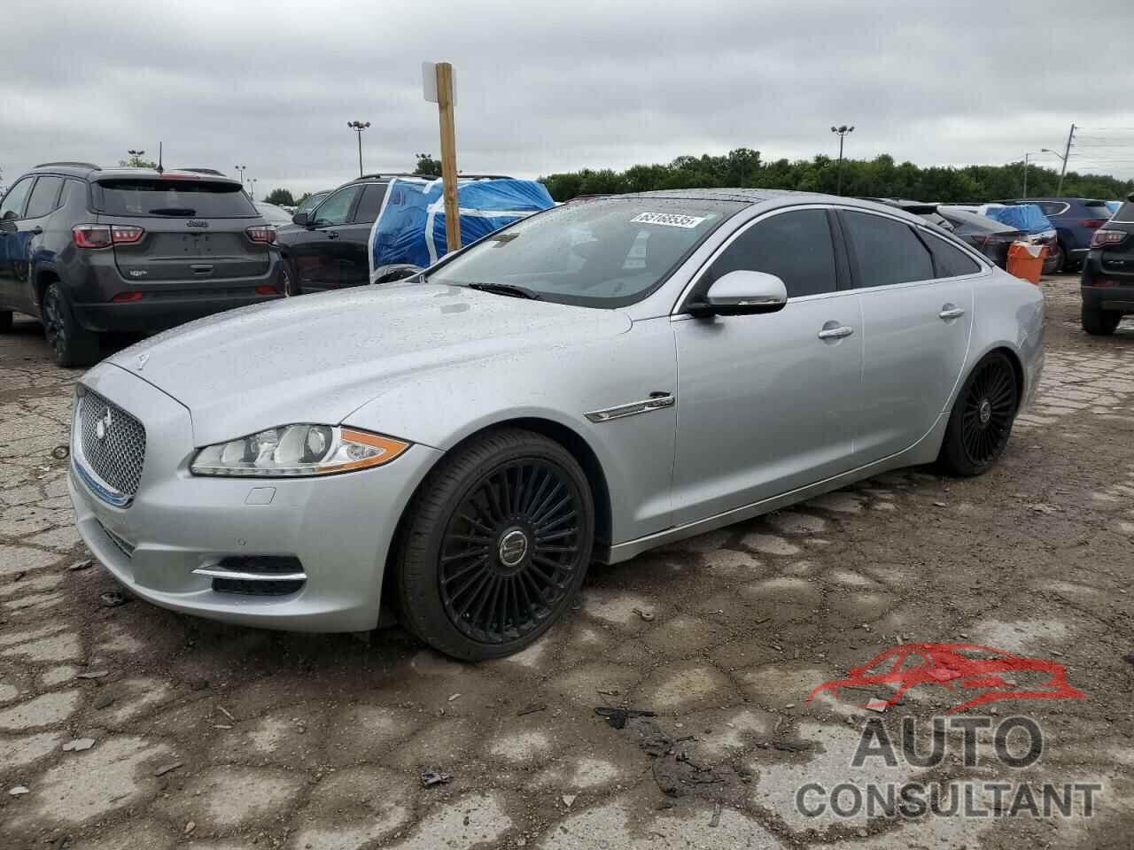 JAGUAR XJ 2013 - SAJWJ1CD2D8V48912