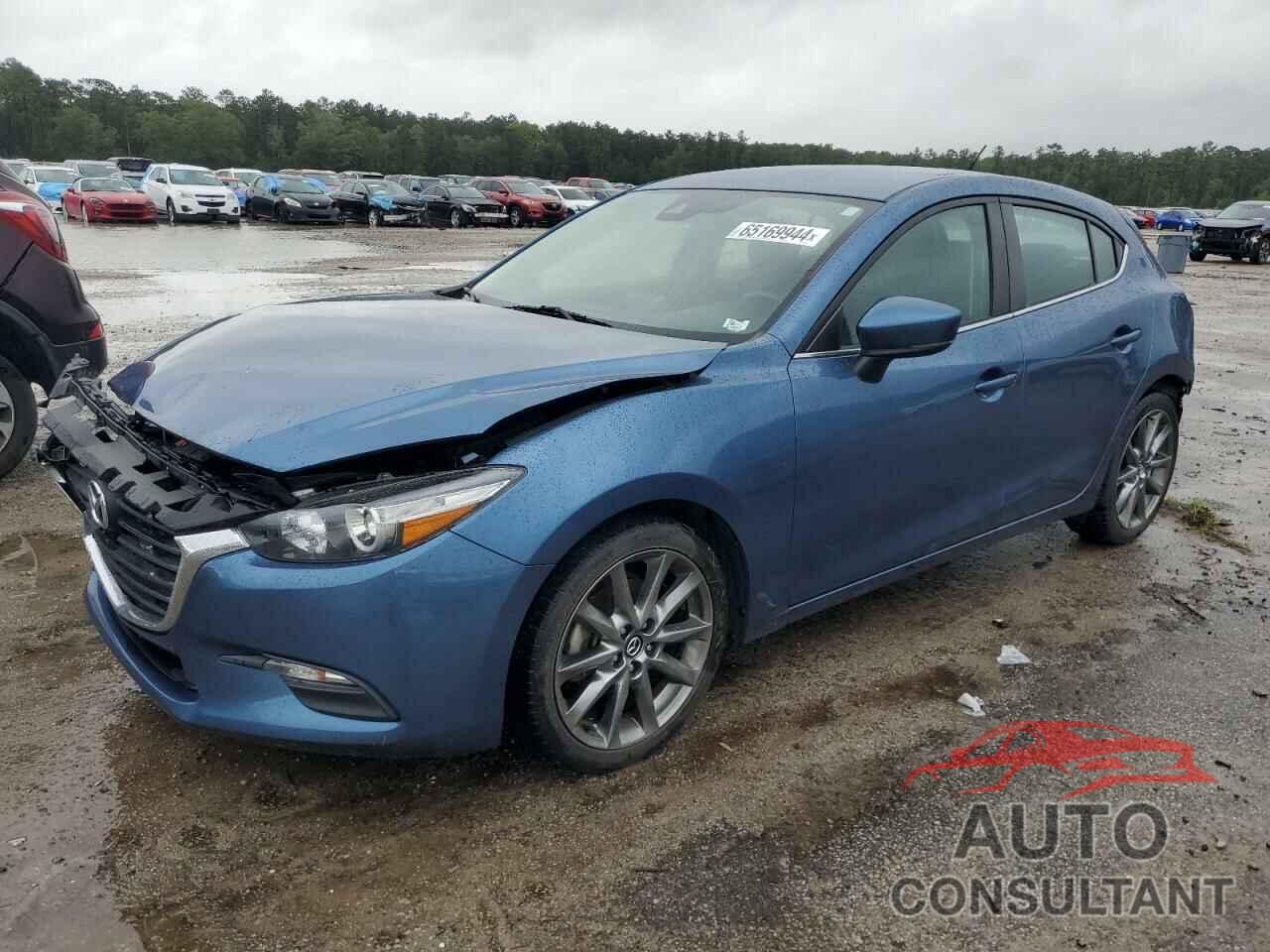 MAZDA 3 2018 - 3MZBN1L36JM250859