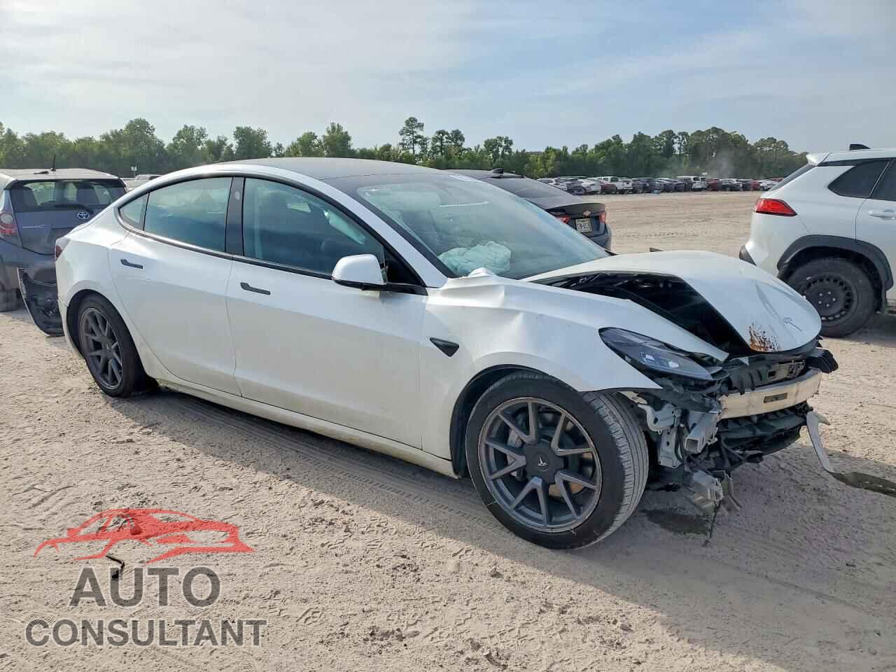 TESLA MODEL 3 2023 - 5YJ3E1EA5PF424503