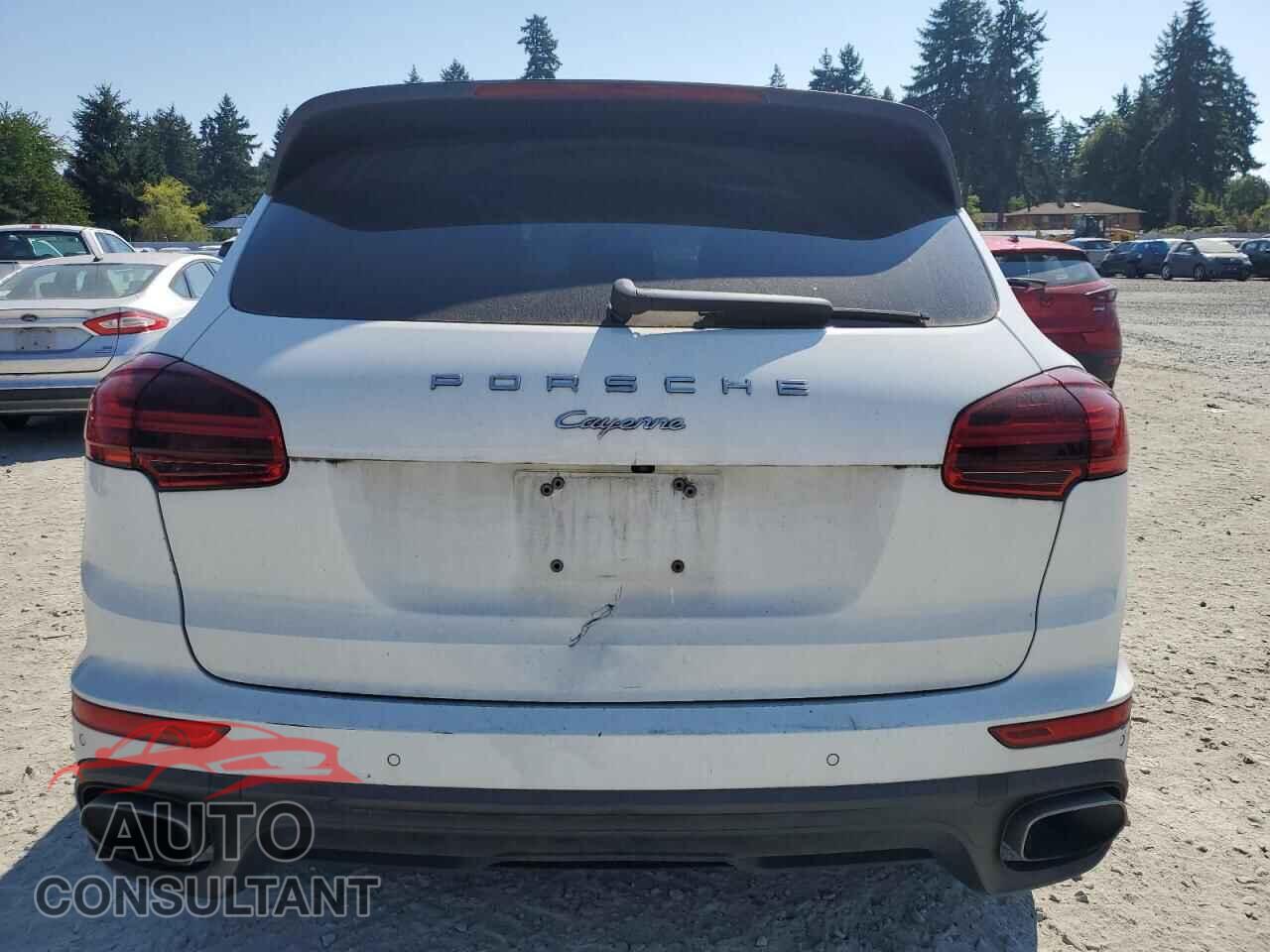 PORSCHE CAYENNE 2017 - WP1AA2A28HKA89859