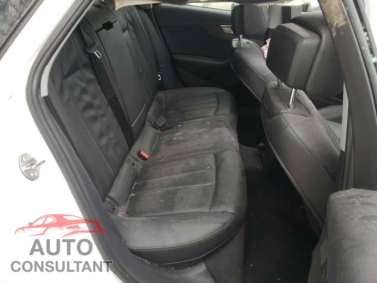 AUDI A4 2017 - WAUDNAF42HN054513