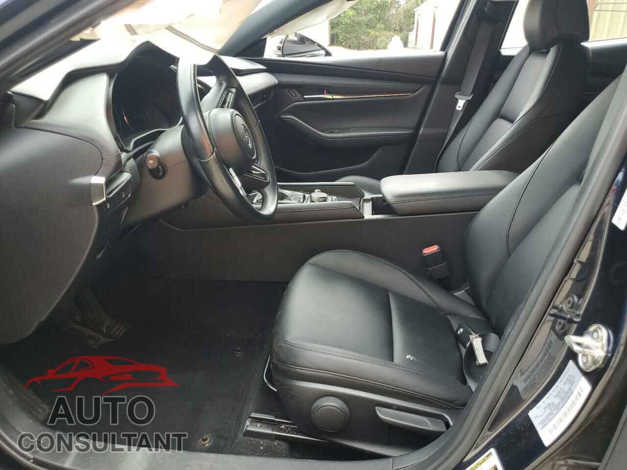 MAZDA 3 2019 - JM1BPAJM1K1131673