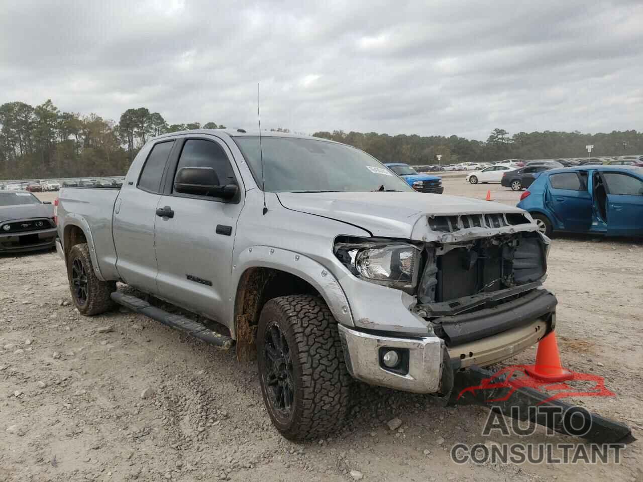 TOYOTA TUNDRA 2019 - 5TFRY5F11KX244666