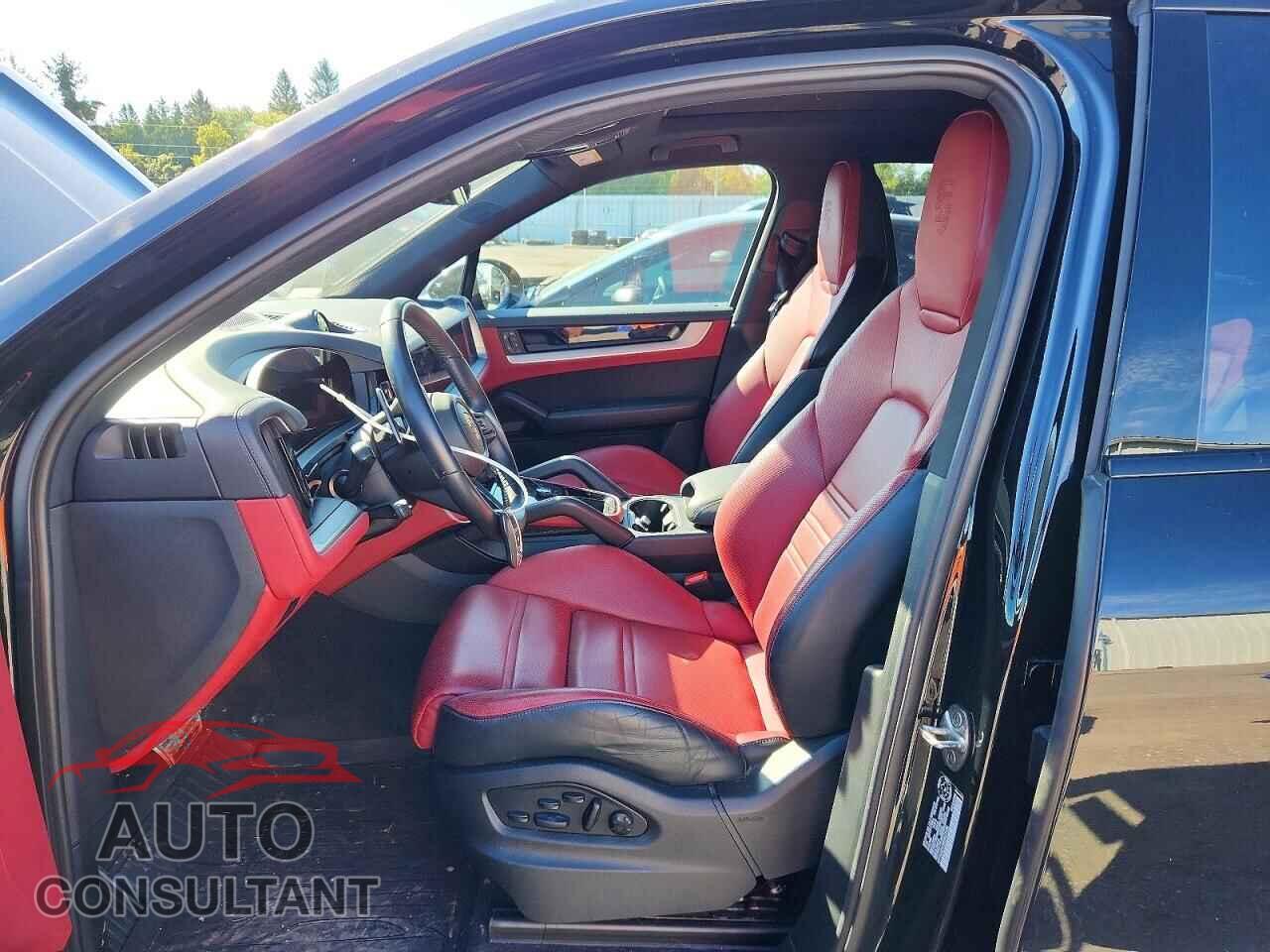 PORSCHE CAYENNE 2024 - WP1AA2AY5RDA01456