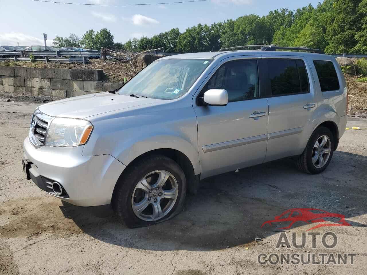HONDA PILOT 2013 - 5FNYF4H52DB068302