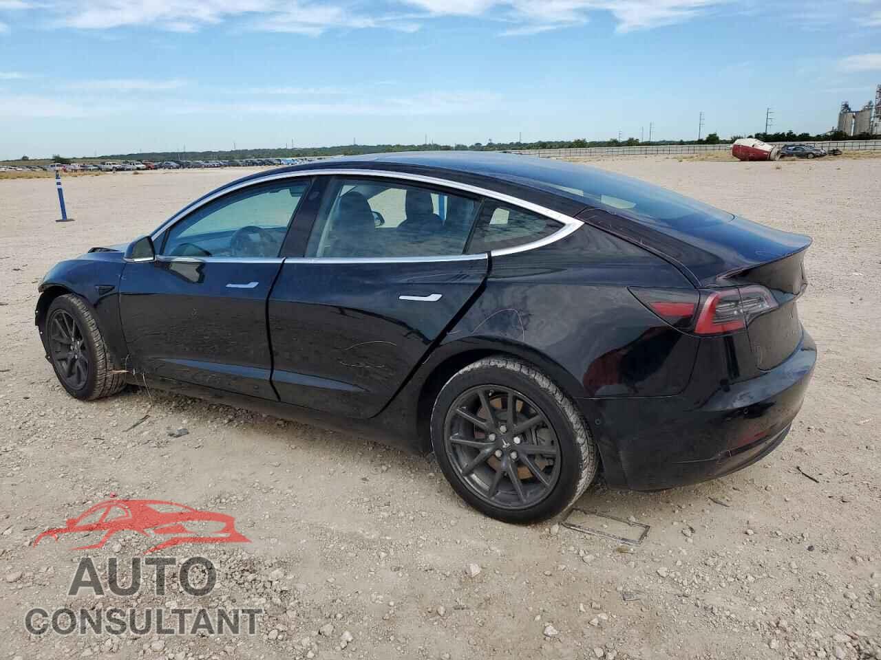 TESLA MODEL 3 2018 - 5YJ3E1EA4JF056905