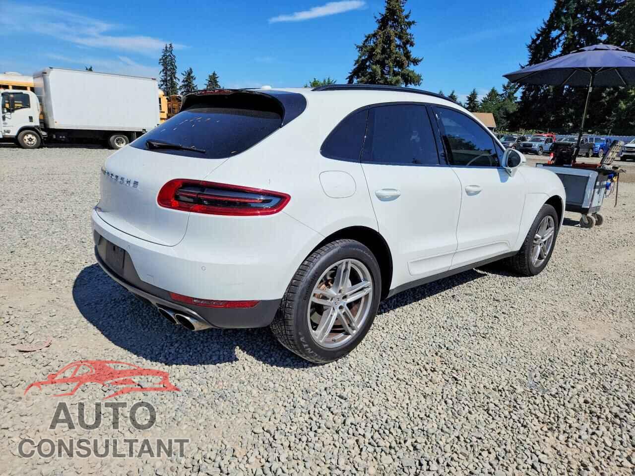 PORSCHE MACAN 2016 - WP1AB2A56GLB46480