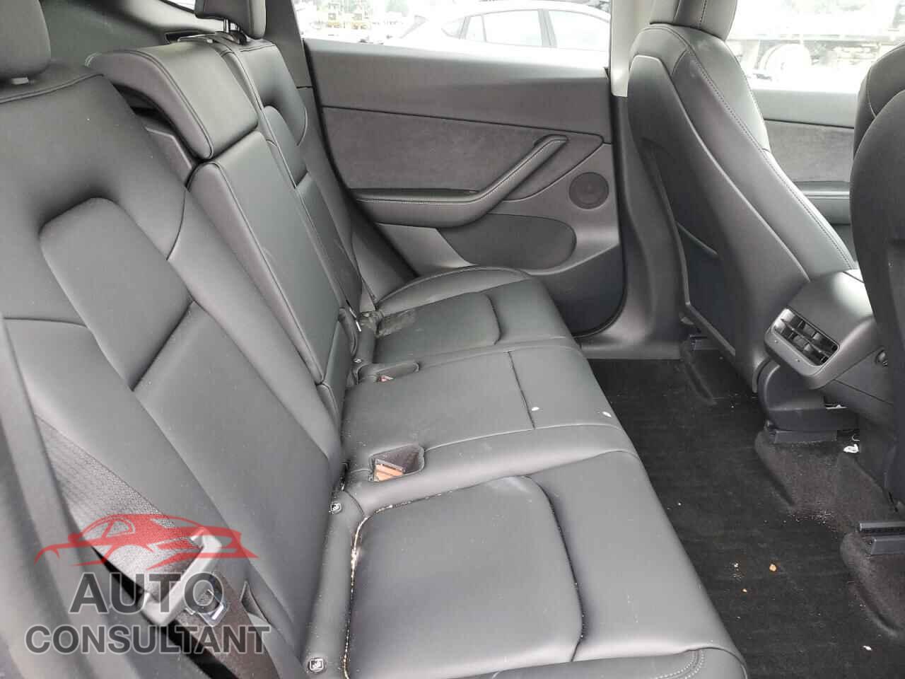 TESLA MODEL Y 2022 - 7SAYGDEE6NF340162