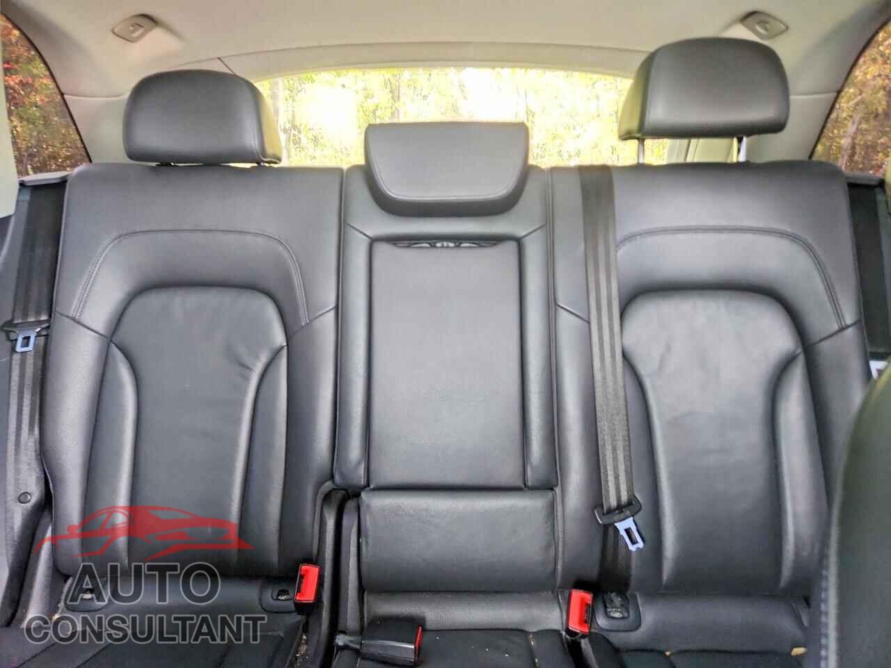 AUDI Q5 2012 - WA1VFCFP8CA103783
