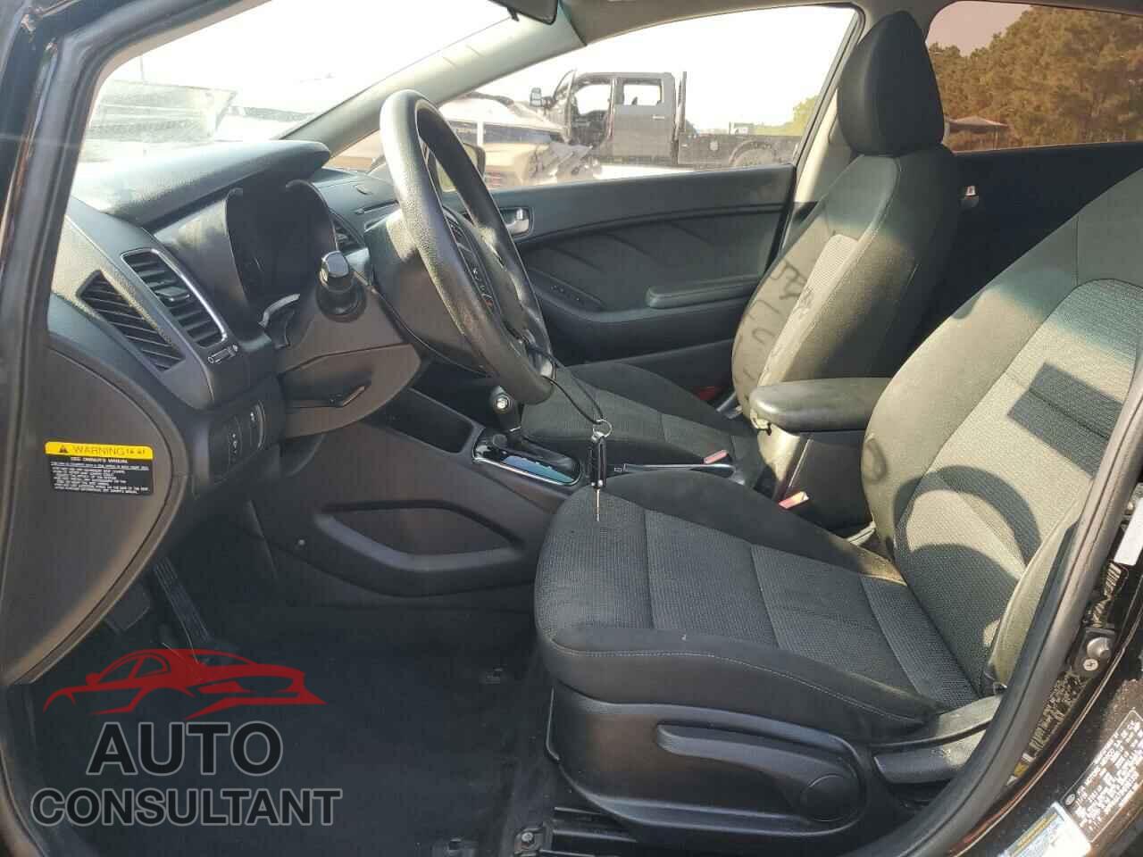 KIA FORTE 2017 - 3KPFK4A73HE081358