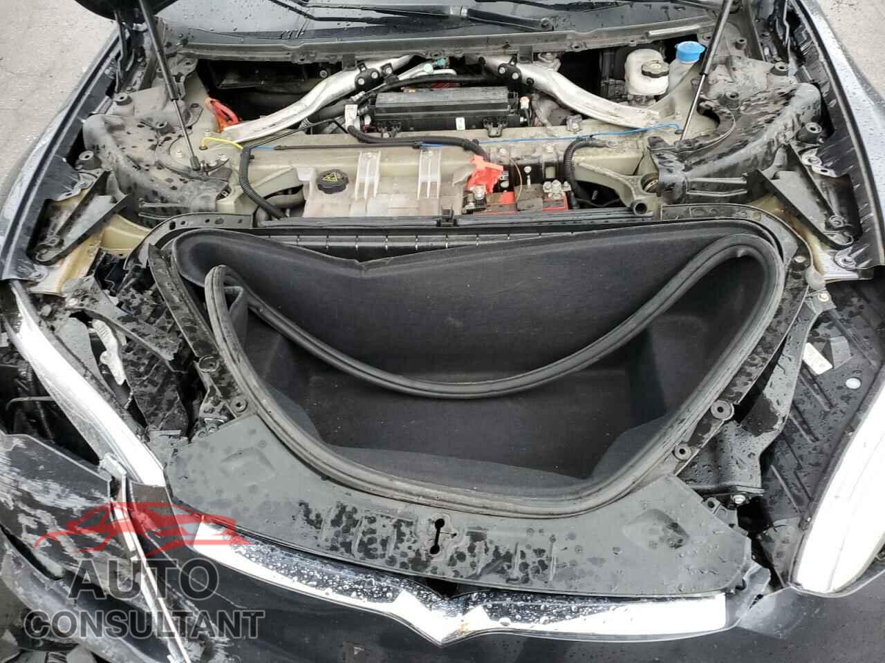TESLA MODEL S 2018 - 5YJSA1E25JF275632