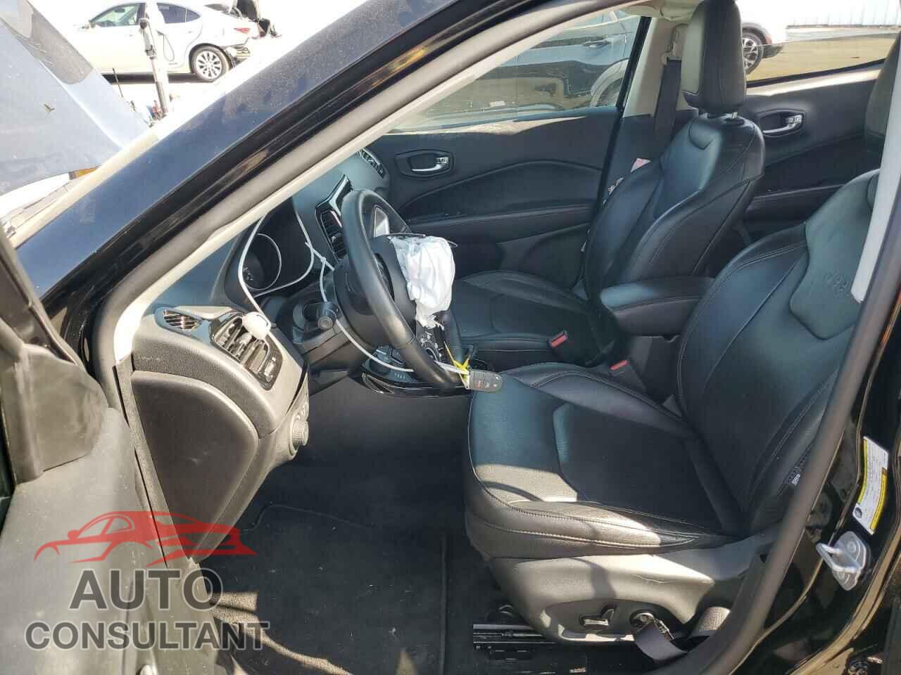 JEEP COMPASS 2019 - 3C4NJDCB7KT651106