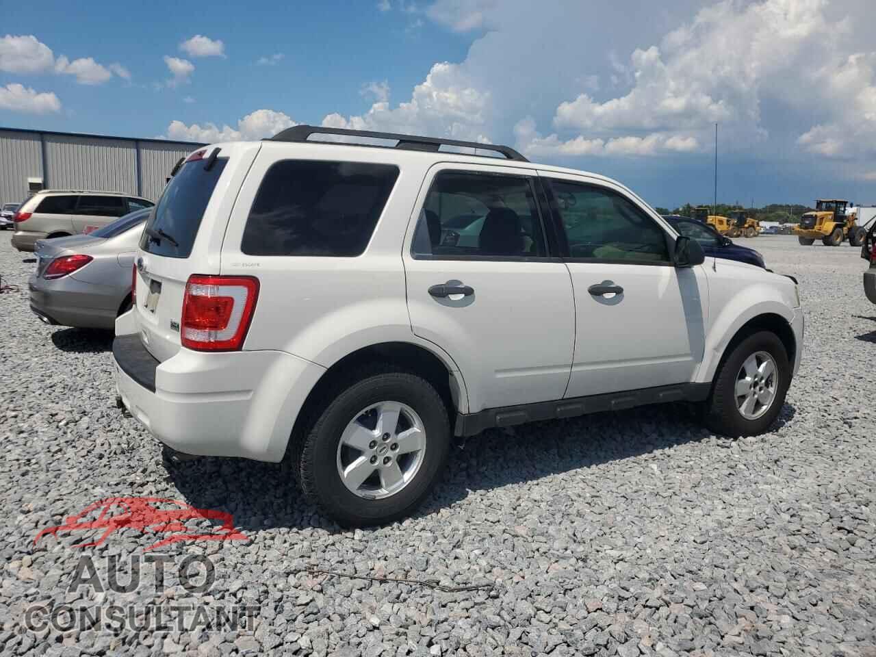 FORD ESCAPE 2010 - 1FMCU0DG5AKC94389