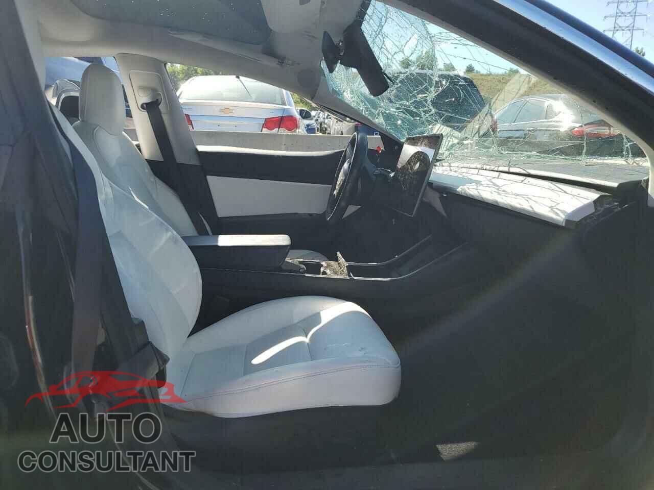 TESLA MODEL 3 2018 - 5YJ3E1EB2JF113031