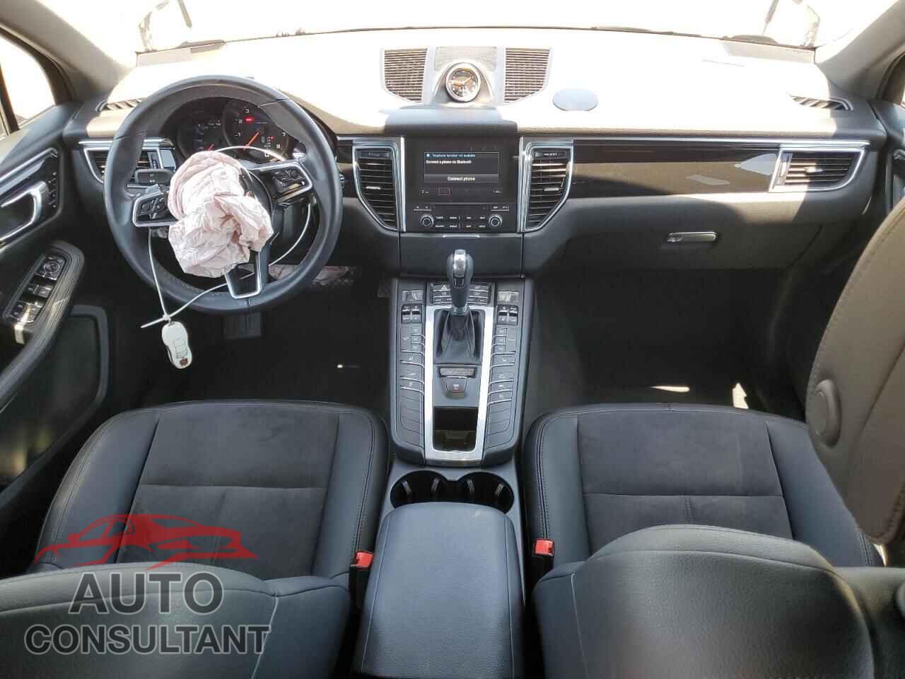 PORSCHE MACAN 2018 - WP1AA2A59JLB09143