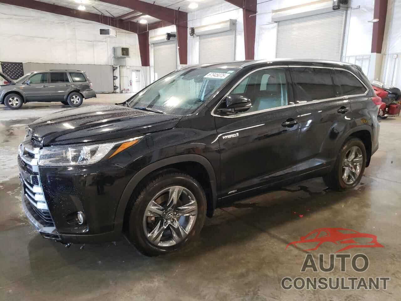 TOYOTA HIGHLANDER 2017 - 5TDDGRFH5HS028450
