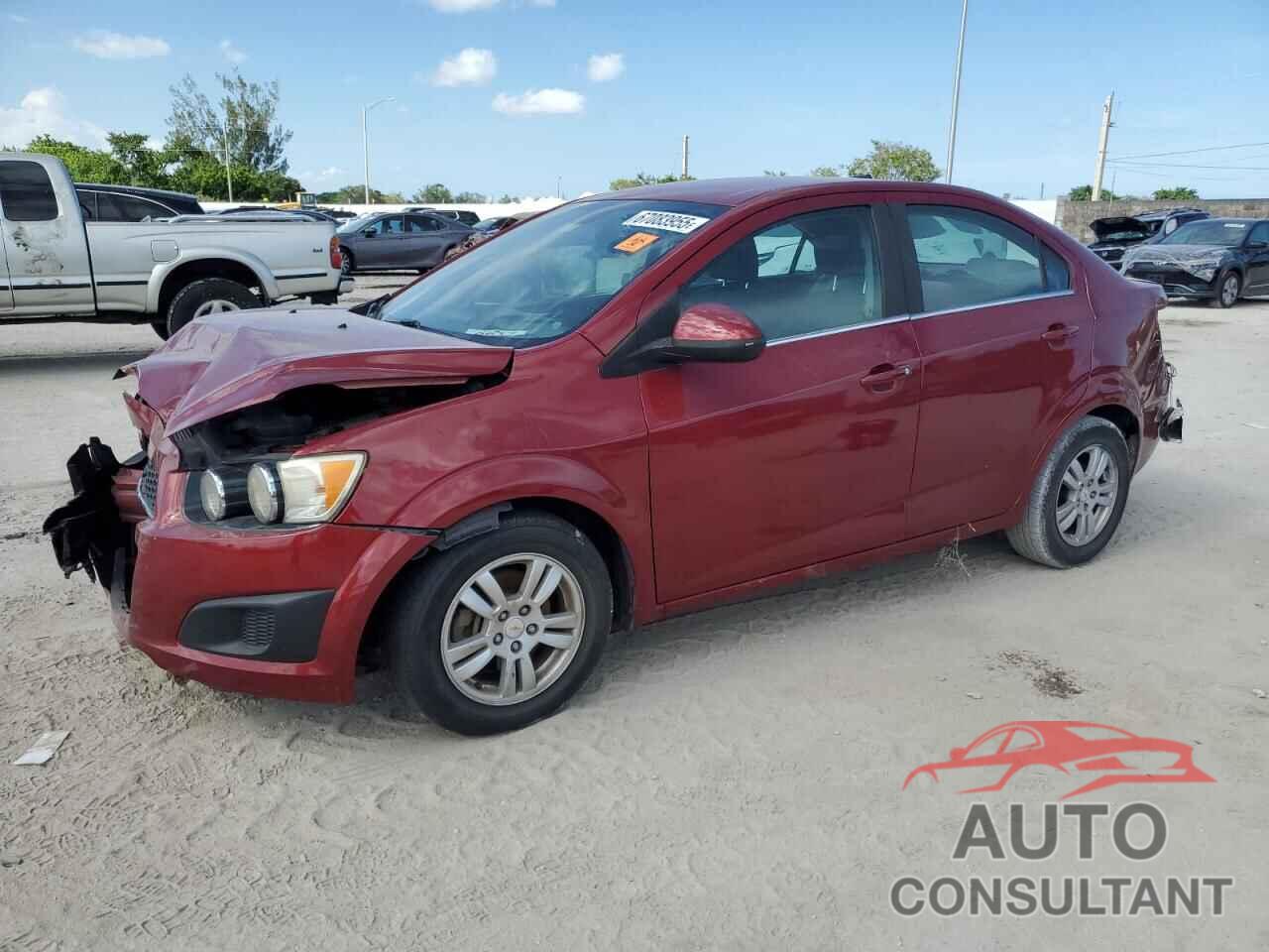 CHEVROLET SONIC 2012 - 1G1JC5SH2C4109948