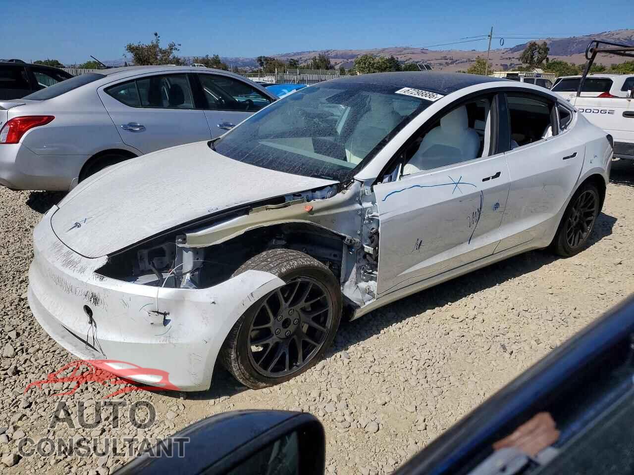 TESLA MODEL 3 2024 - 5YJ3E1EA8RF866632