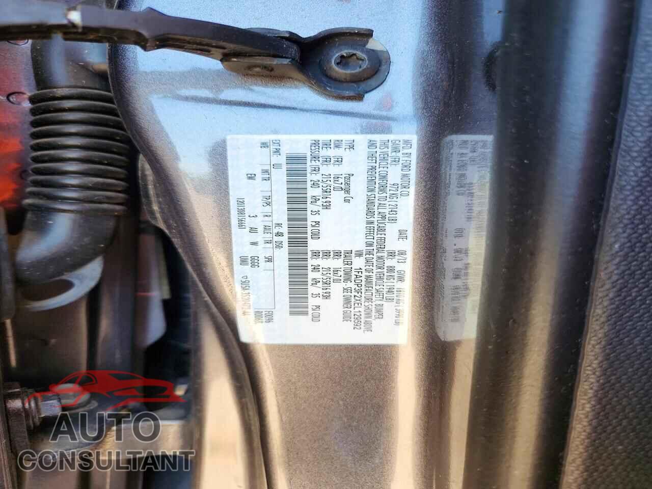 FORD FOCUS 2014 - 1FADP3F2XEL129592