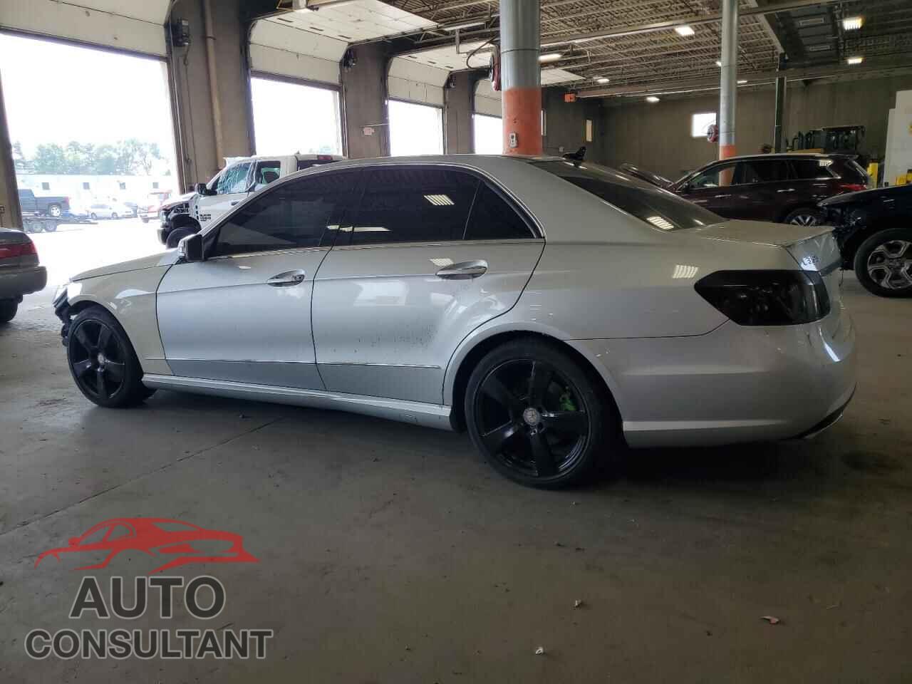 MERCEDES-BENZ E-CLASS 2011 - WDDHF8HB4BA265934