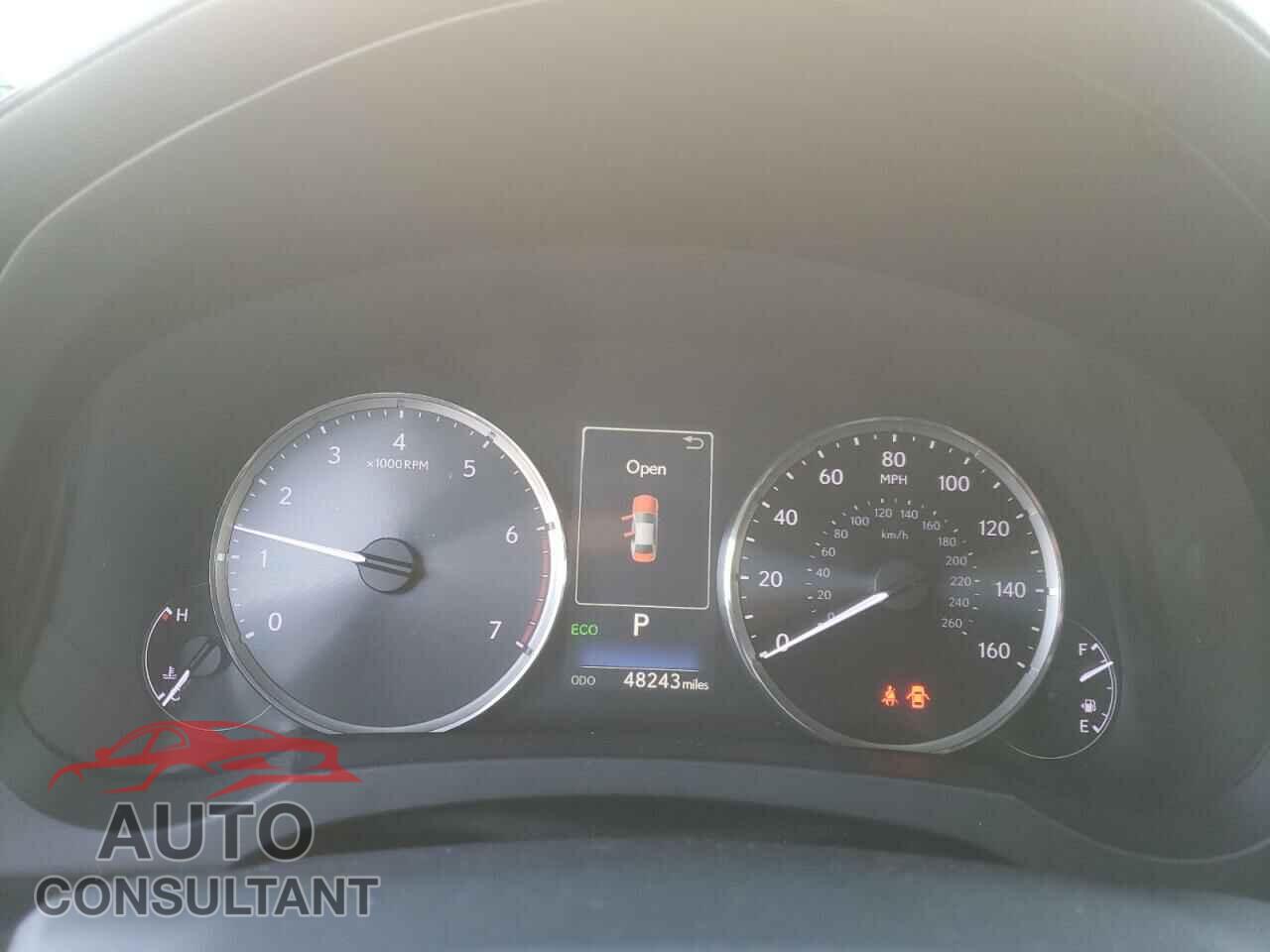 LEXUS IS 2017 - JTHBA1D21H5049809
