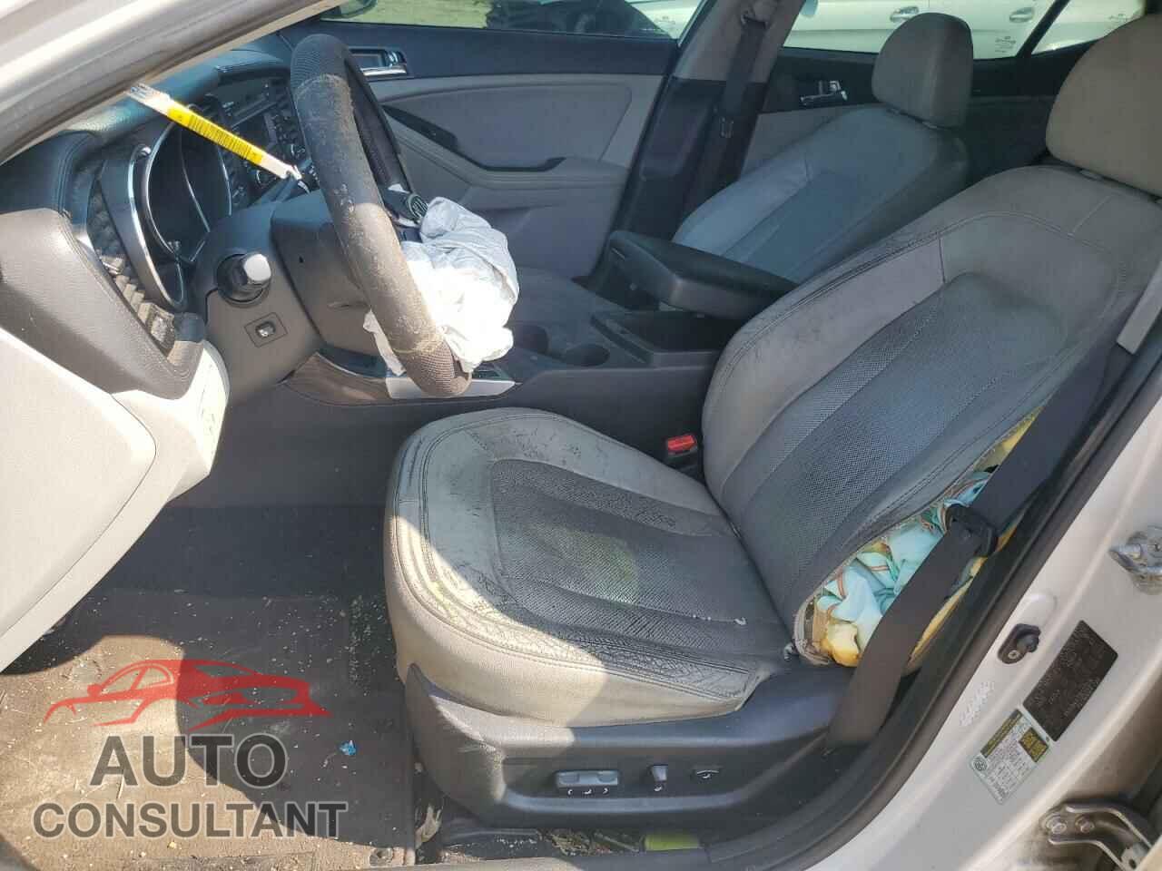 KIA OPTIMA 2011 - KNAGN4A73B5113236