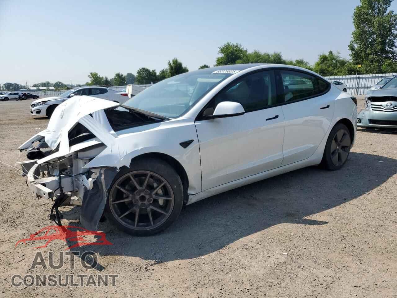 TESLA MODEL 3 2022 - 5YJ3E1EA6NF164450