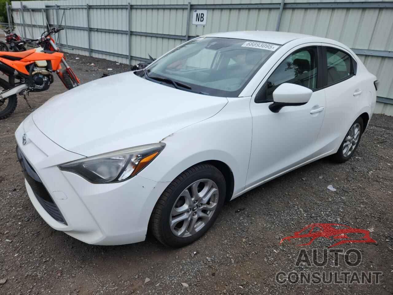 TOYOTA YARIS 2017 - 3MYDLBYV9HY167660